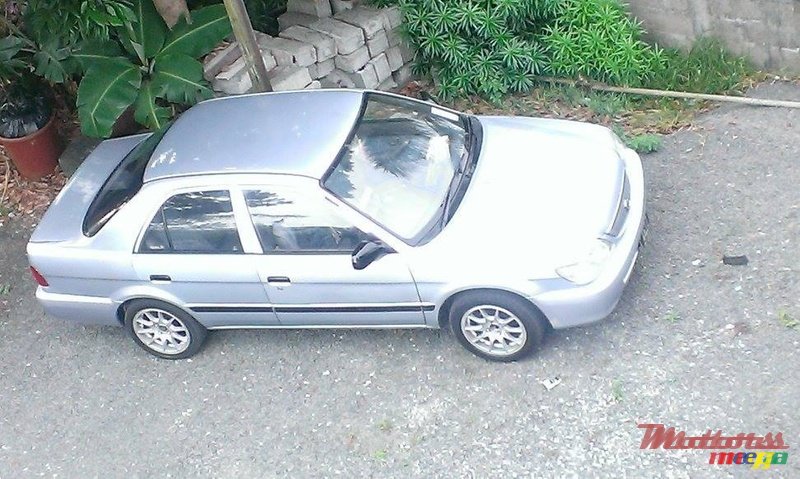 2000' Toyota photo #2