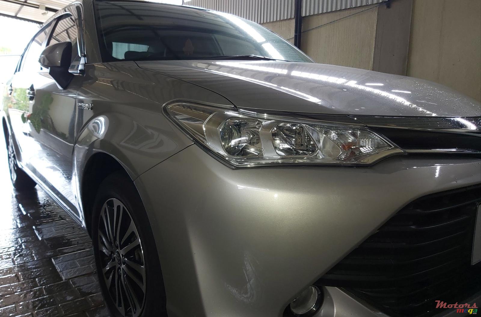 2016' Toyota Axio Hybrid 1500cc photo #2