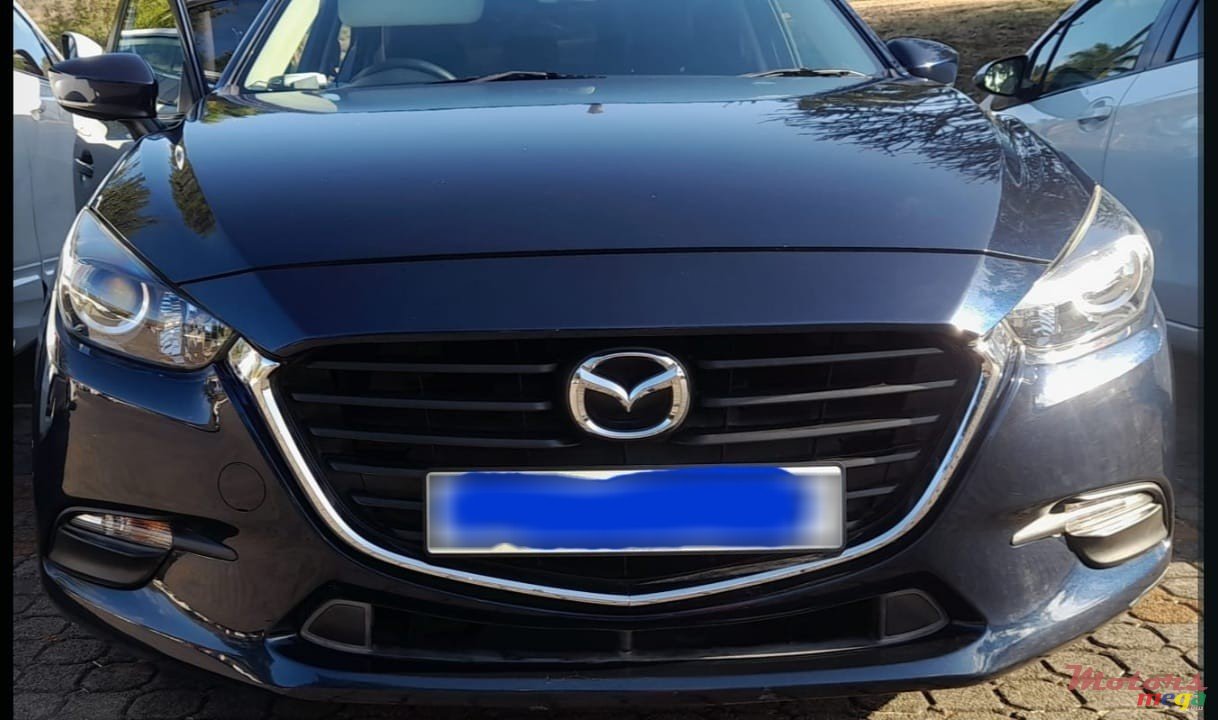 2017' Mazda 3 photo #1