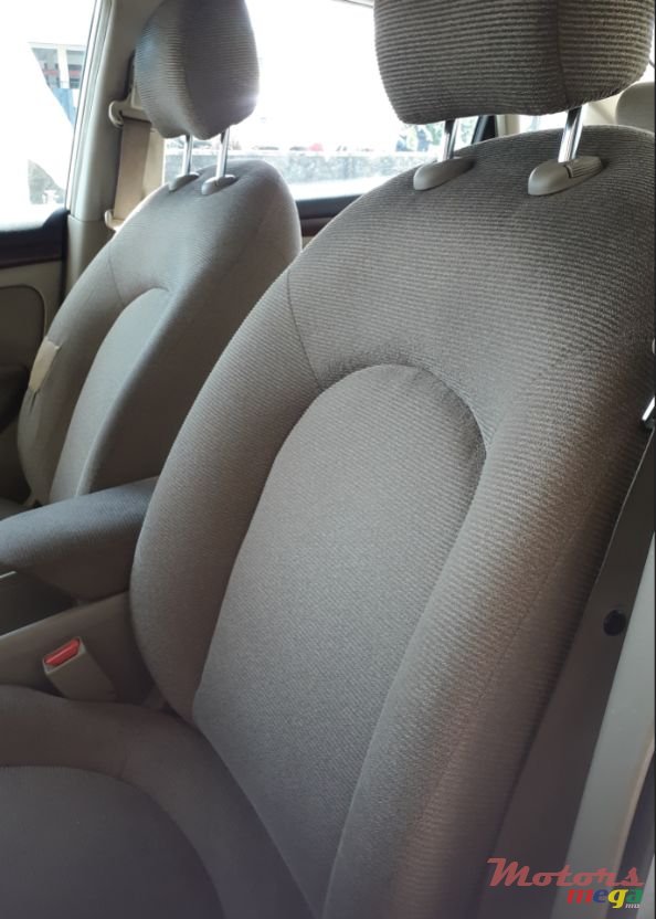 2012' Nissan Bluebird photo #6