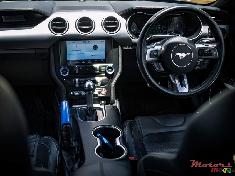 2019' Ford Mustang GT 5.0 V8 Premium Plus photo #4