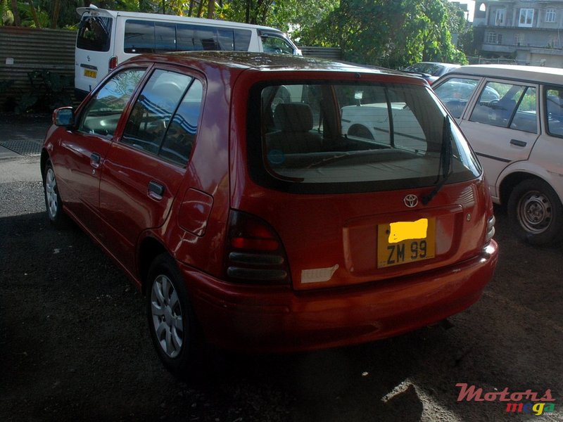 1999' Toyota Starlet photo #1