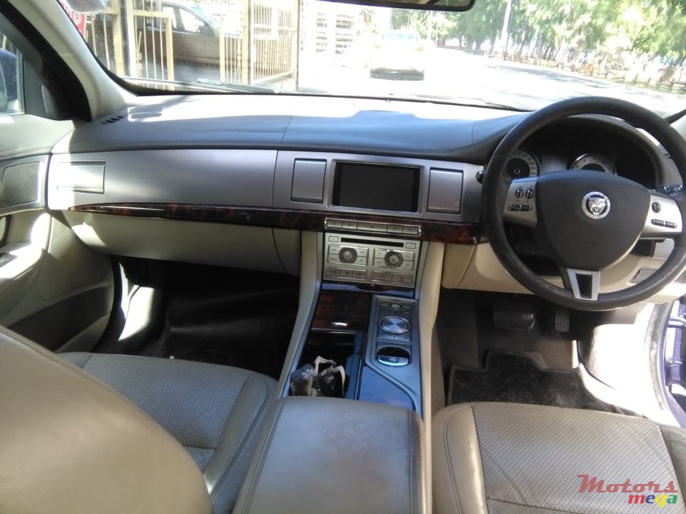 2012' Nissan March photo #5