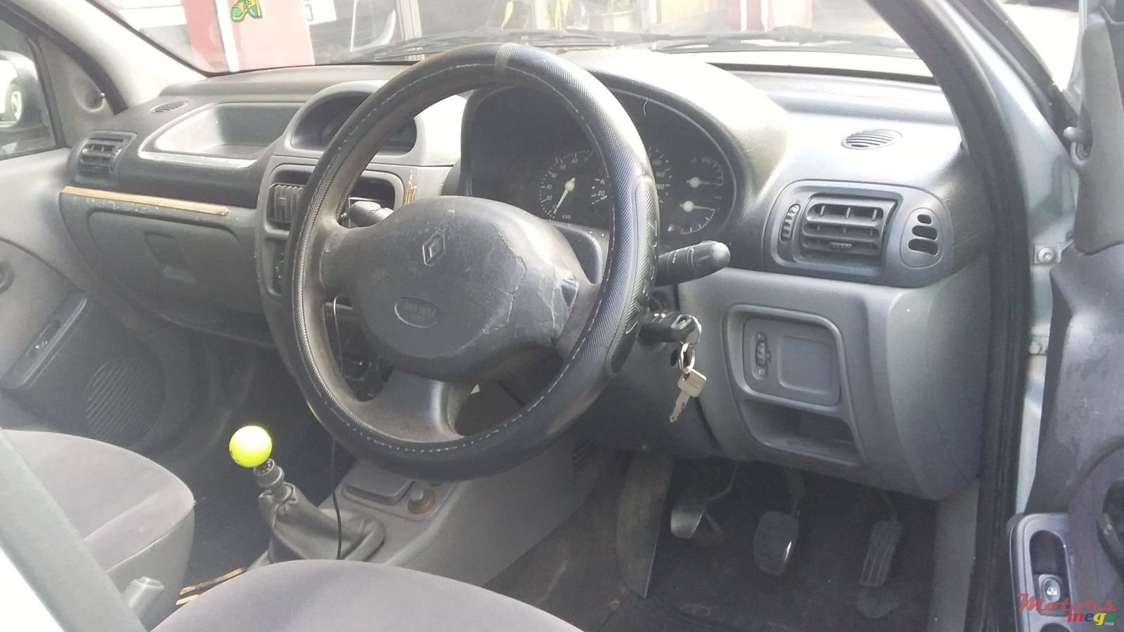 1999' Renault Clio photo #4