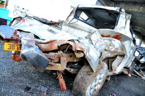 One Killed, Seven Injured in Accident at Beau-Plan