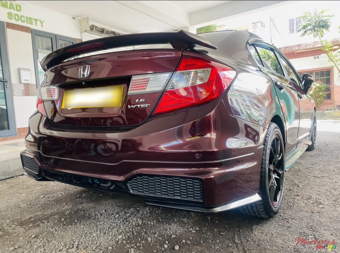 2015' Honda Civic photo #2