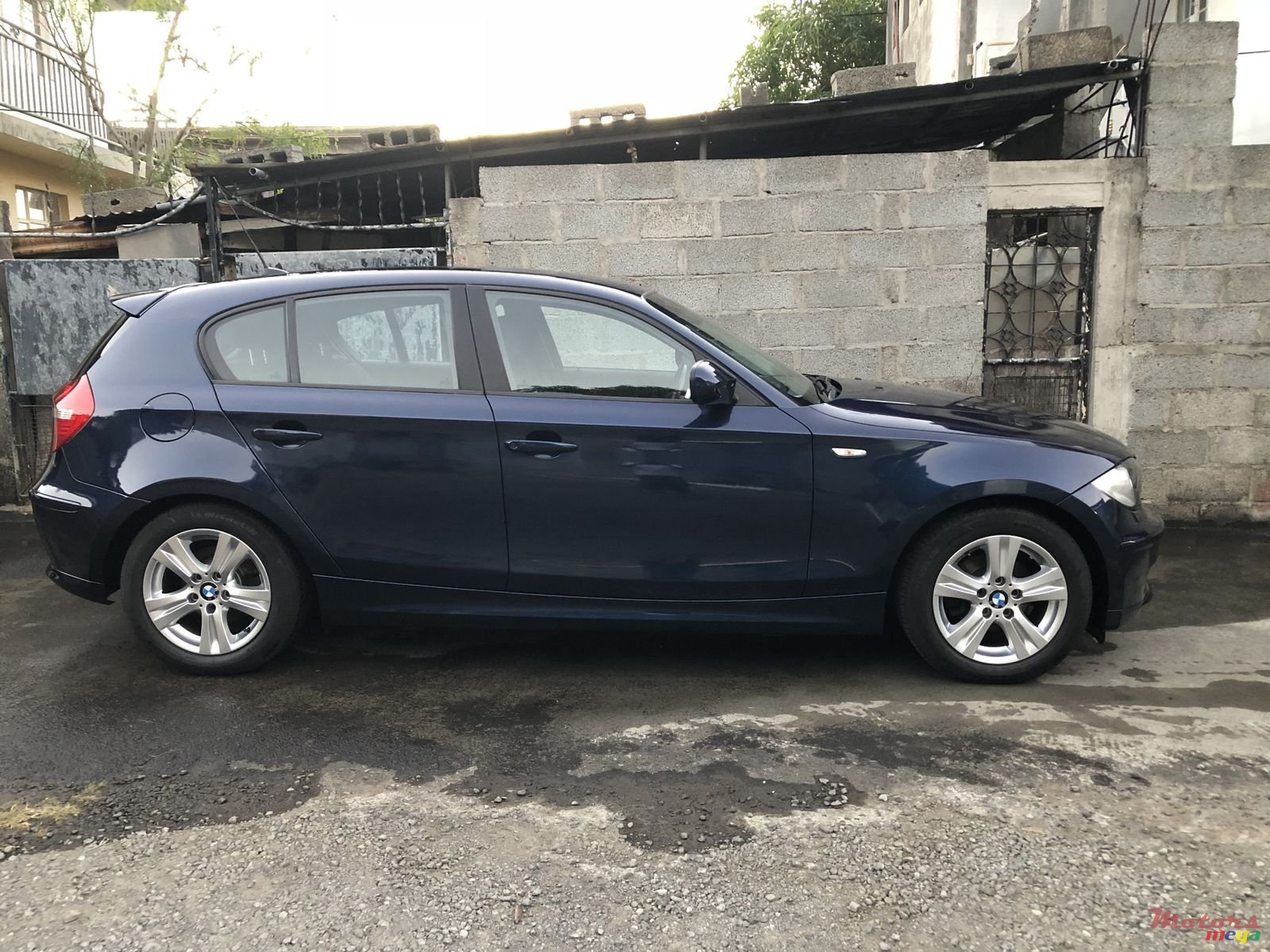 2010' BMW 116 photo #1