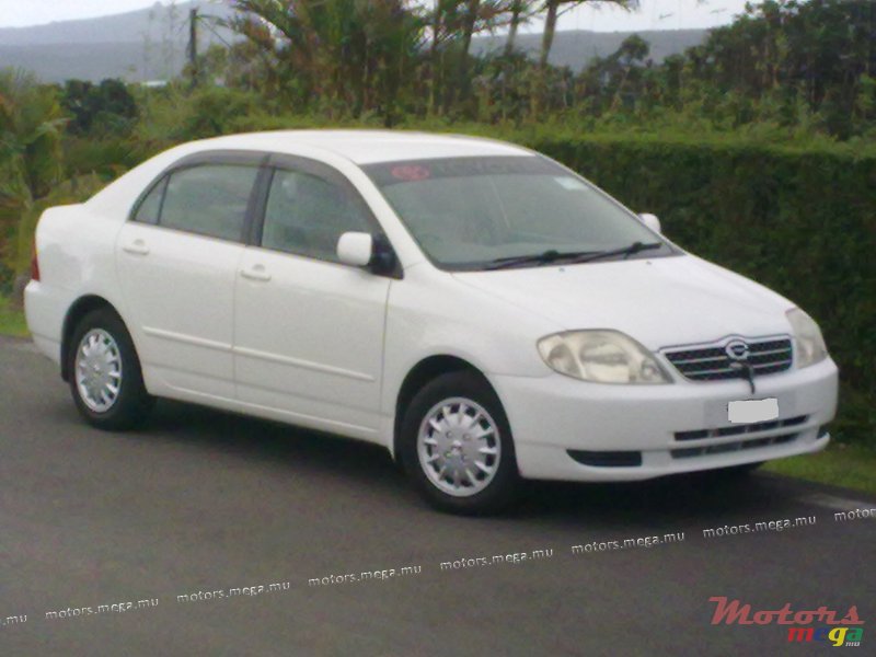 2000' Toyota nze photo #1