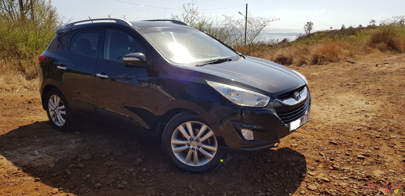 2011' Hyundai ix35 photo #2