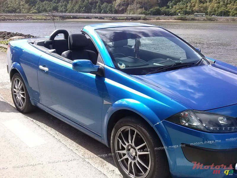 2006' Renault Megane Cabriolet Karmann Edition photo #1