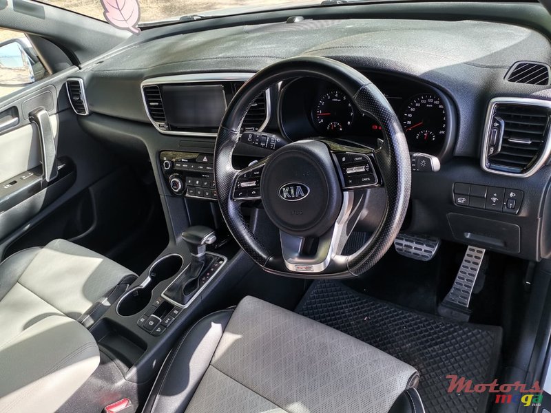 2018' Kia Sportage photo #4