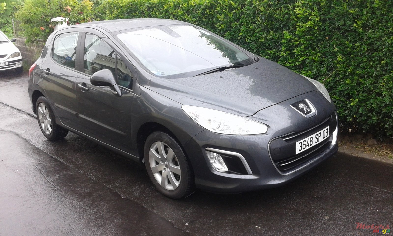 2009' Peugeot 308 photo #1