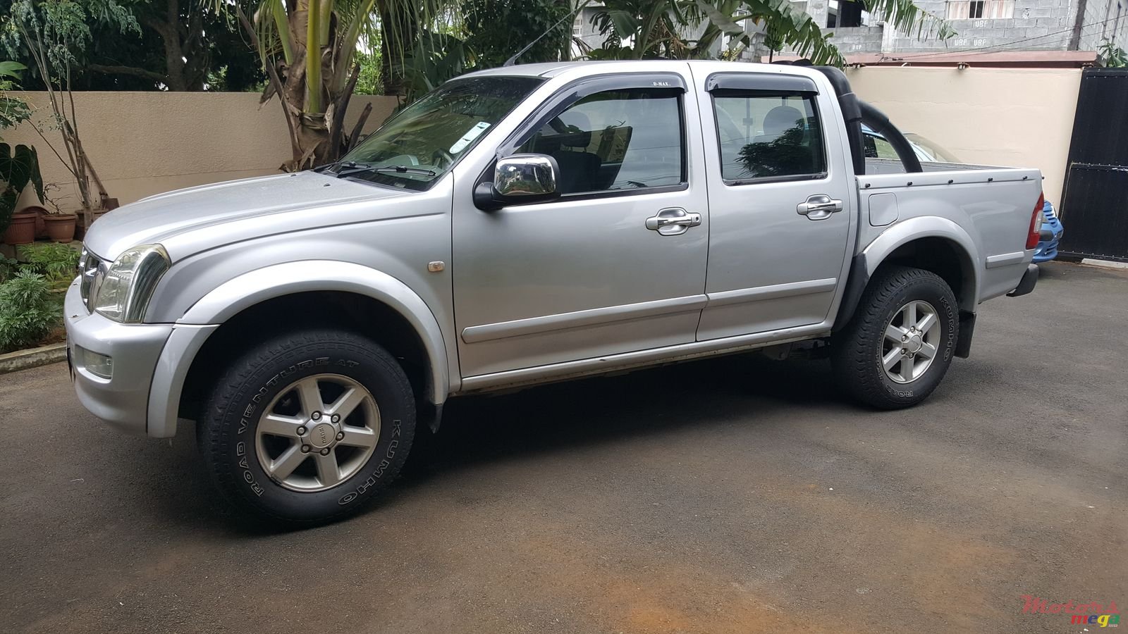 2008' Isuzu KB Series KB300 photo #2