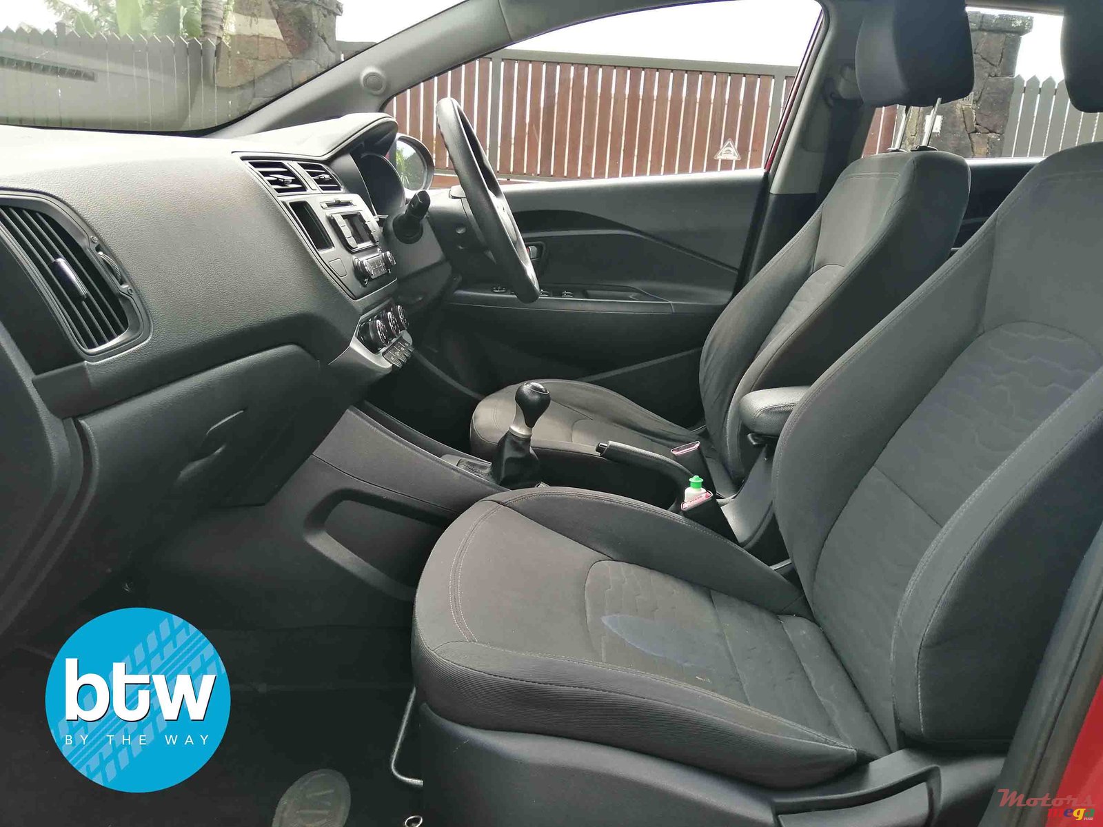 2014' Kia Rio photo #5