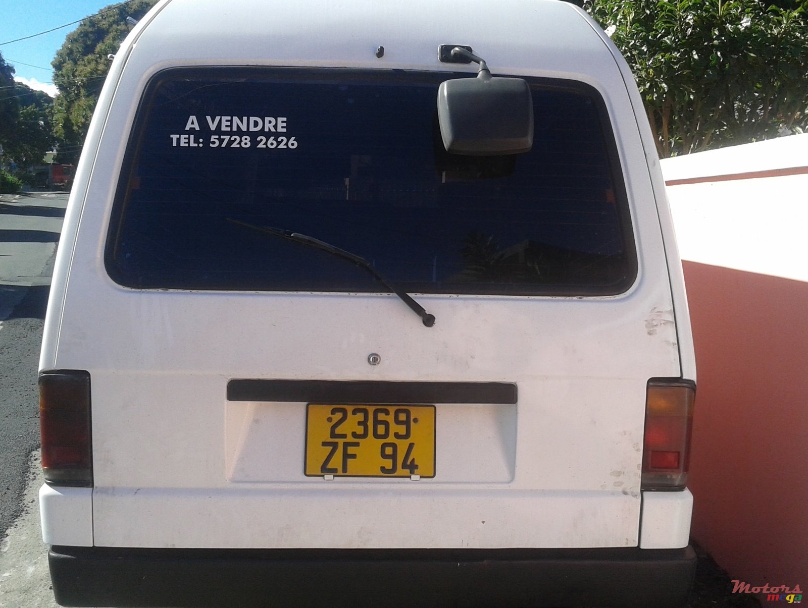 1994' Nissan photo #3