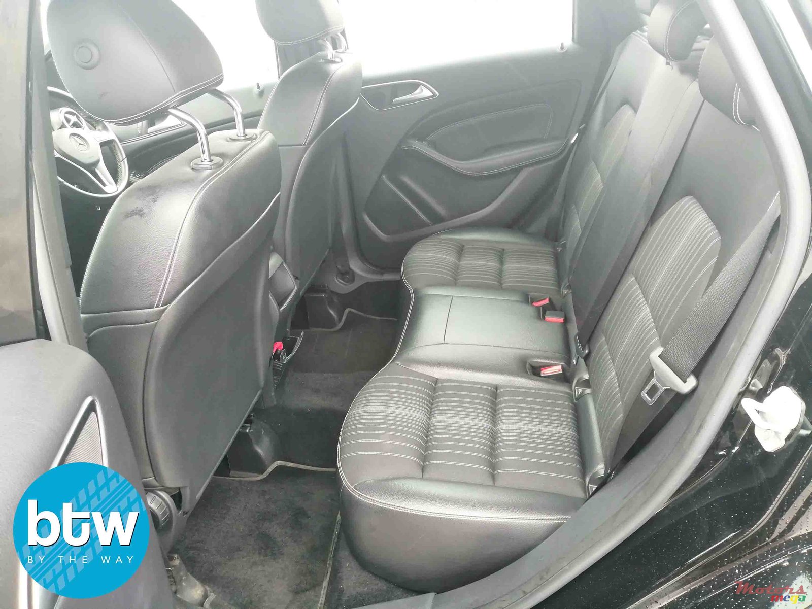 2015' Mercedes-Benz B 180 photo #3