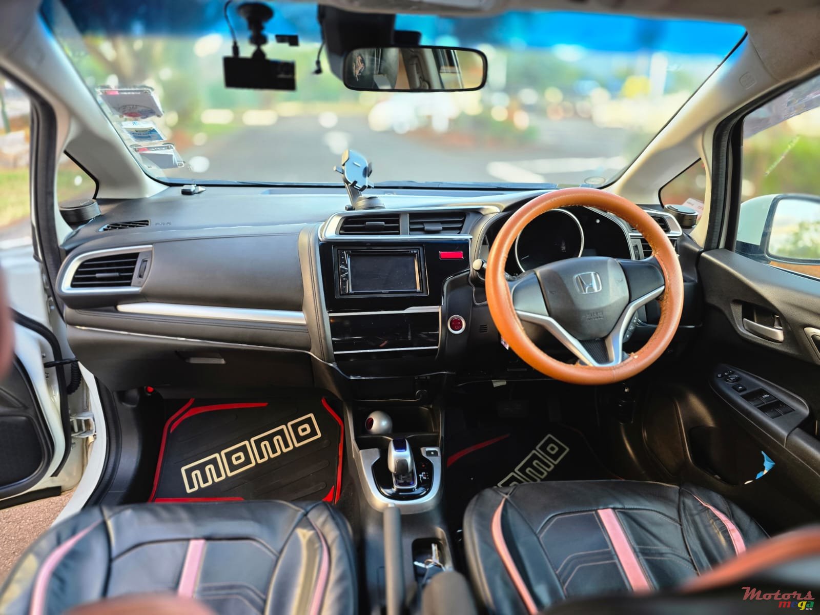 2016' Honda Fit Hatchback photo #7