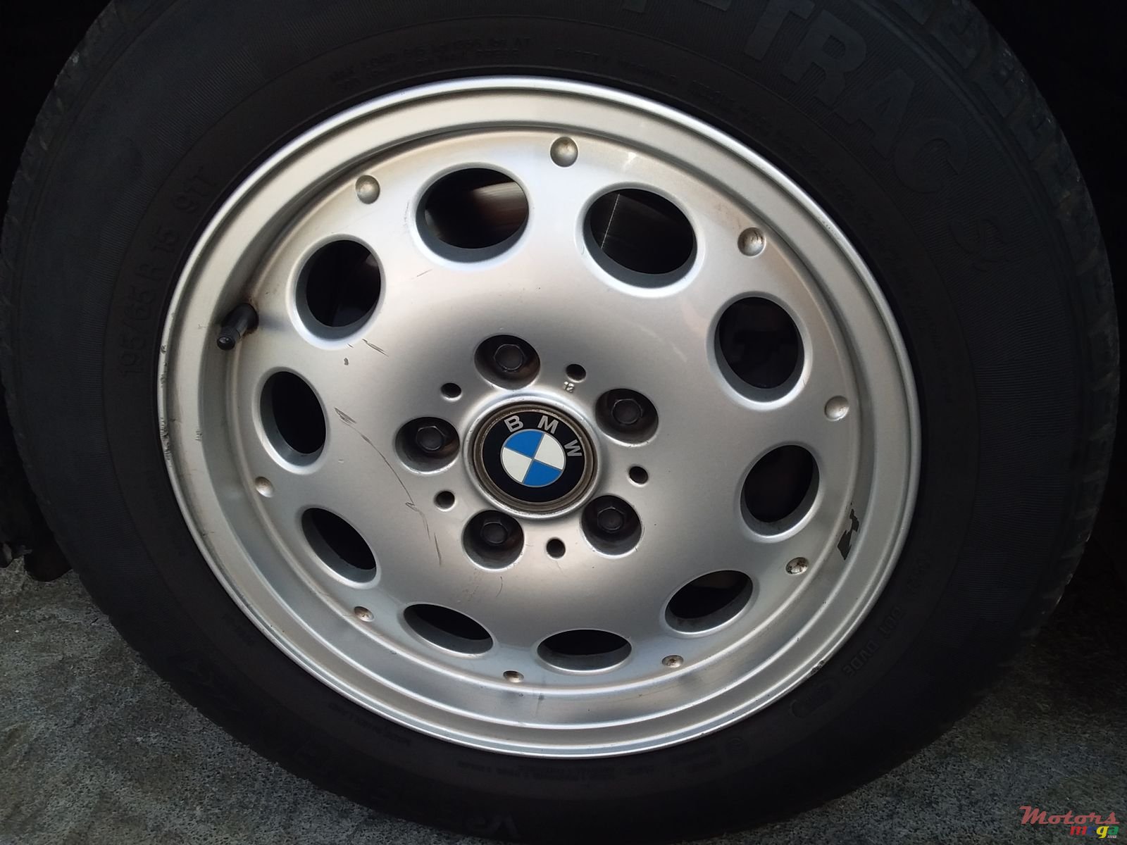 2001' BMW 3 Series E46 2000-2005 photo #1