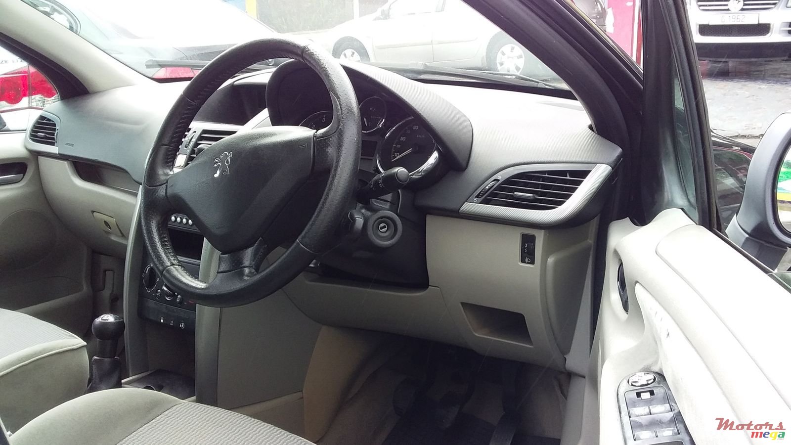 2007' Peugeot 207 photo #3