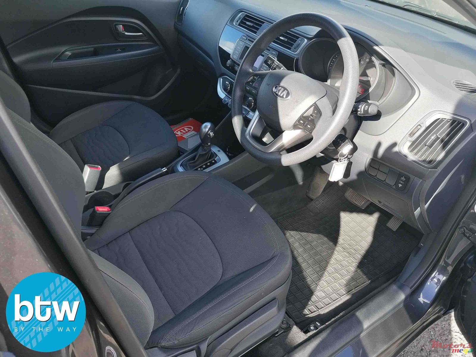 2017' Kia Rio Sedan photo #5