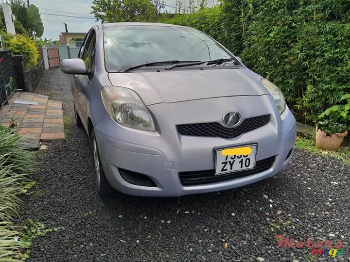 2010' Toyota Vitz AUTOMATIC JAPAN photo #2