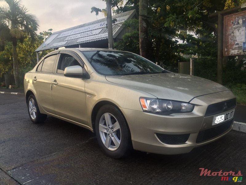 2007' Mitsubishi LANCER EX photo #1