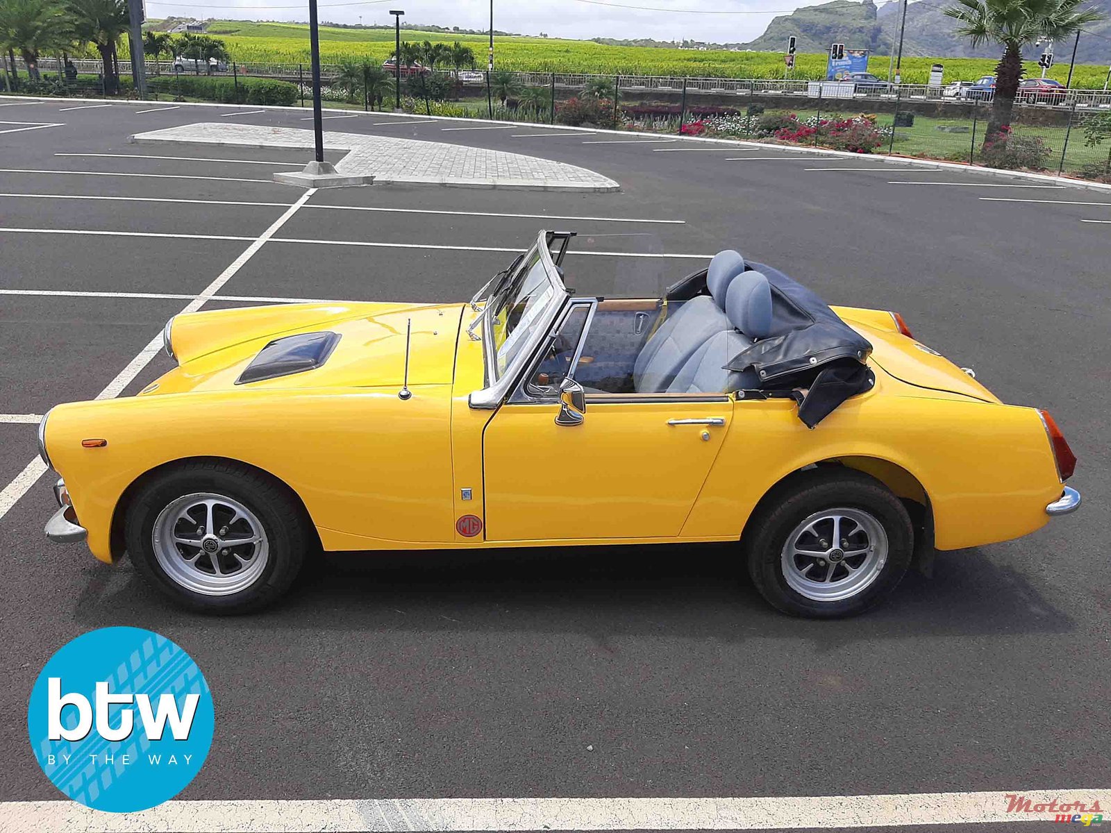 1972' MG Midget photo #5