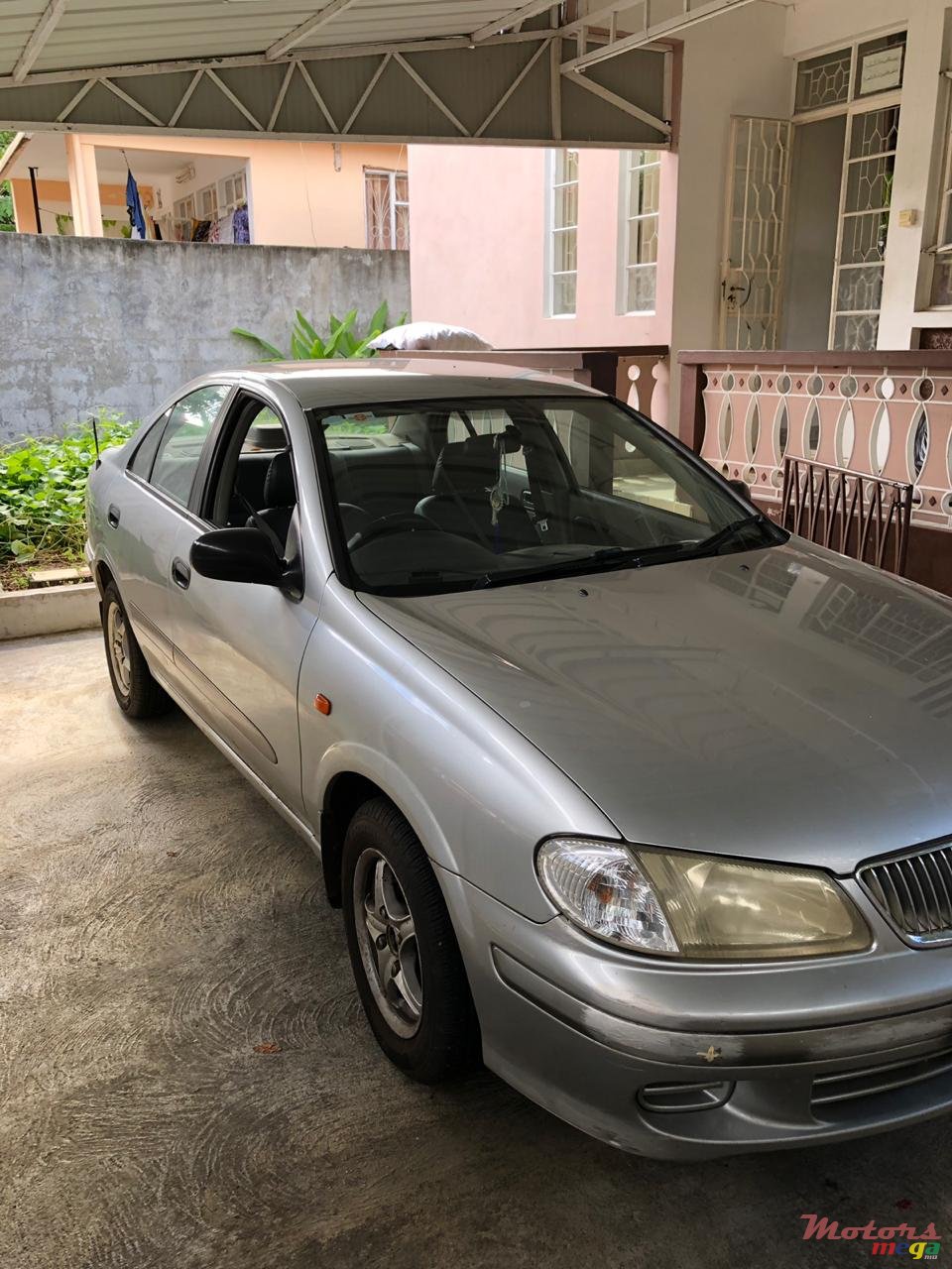 2003' Nissan Sunny Original photo #1