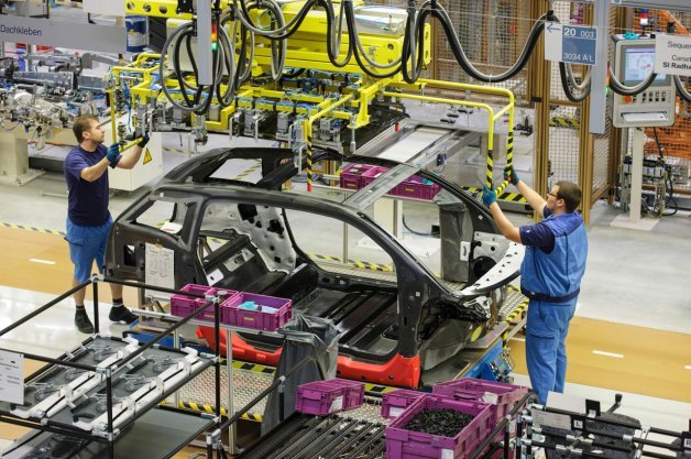 Automakers Stuck on Structural Adhesives for New Cars