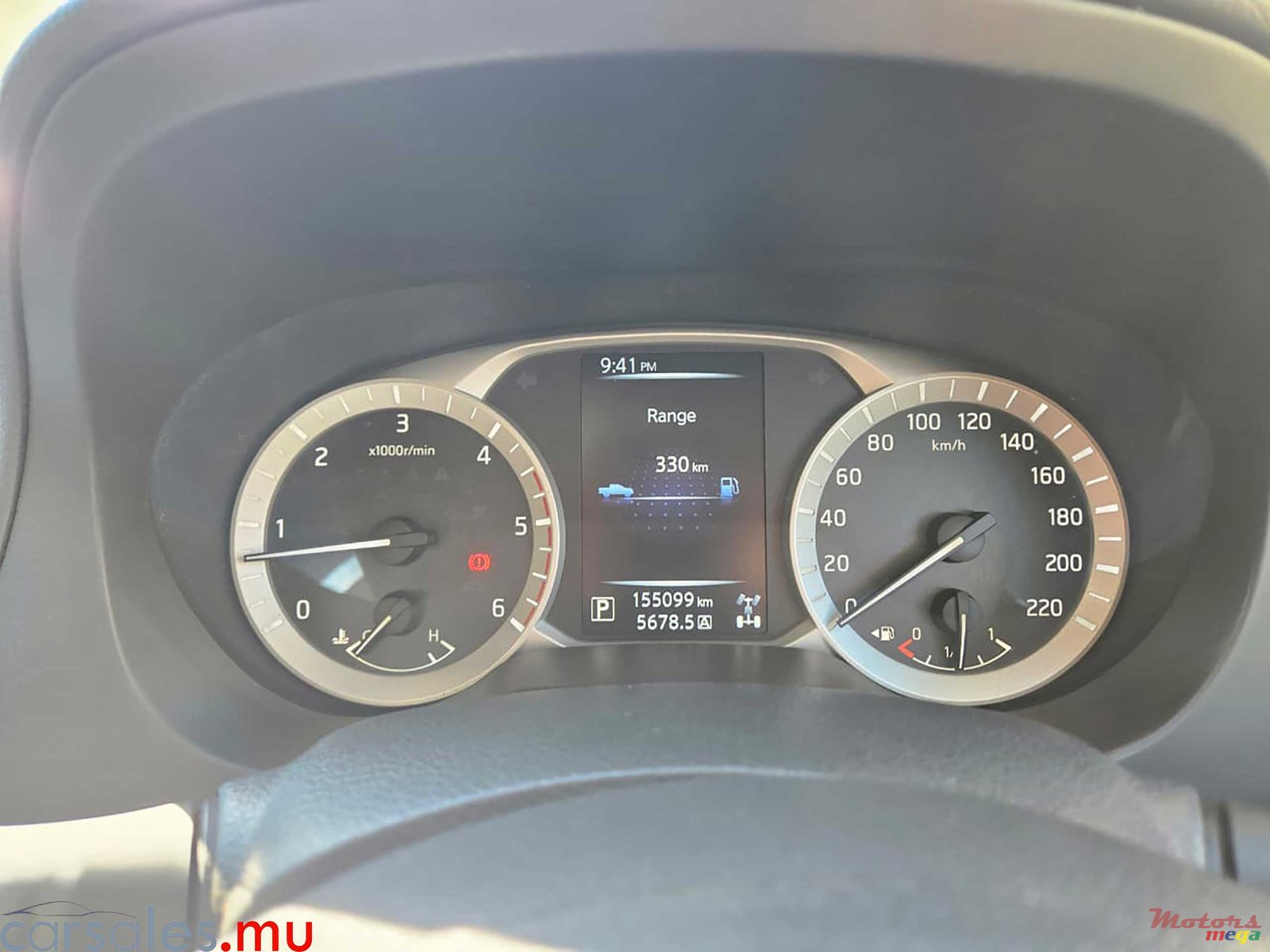 2018' Nissan Navara SE photo #7