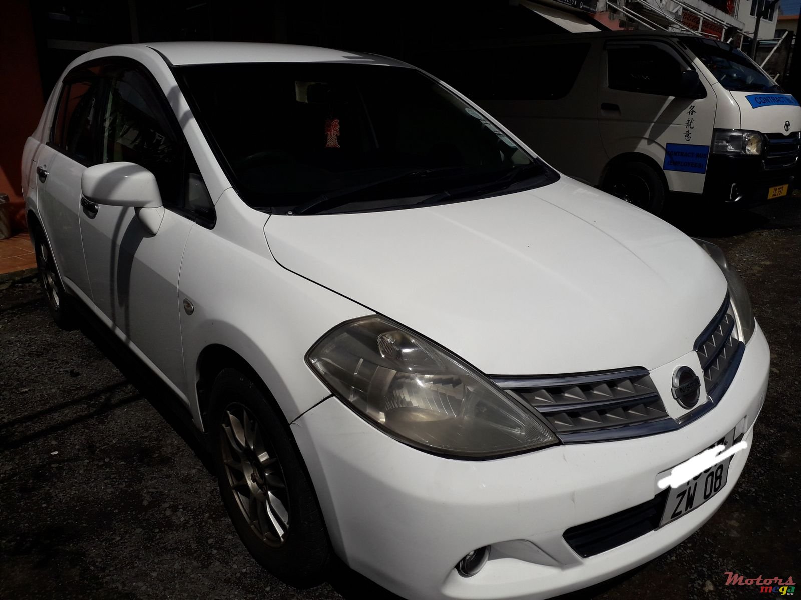 2008' Nissan Tiida Automatic photo #2