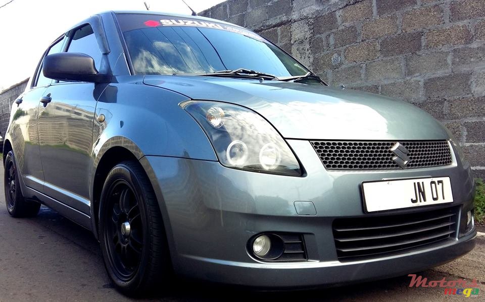 2007' Suzuki photo #3