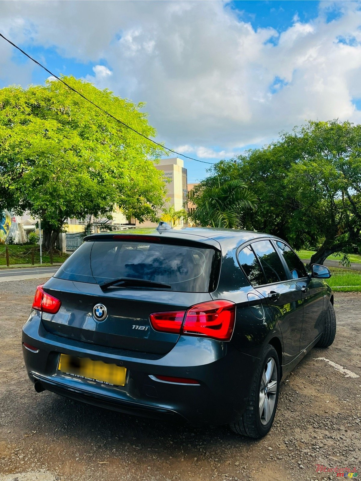 2018' BMW 1 Series photo #2