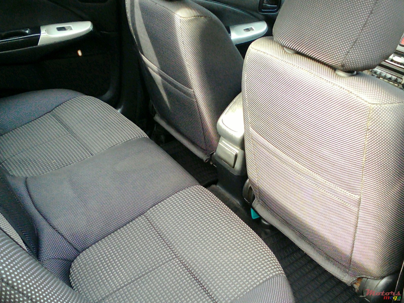 2006' Nissan Sunny photo #7