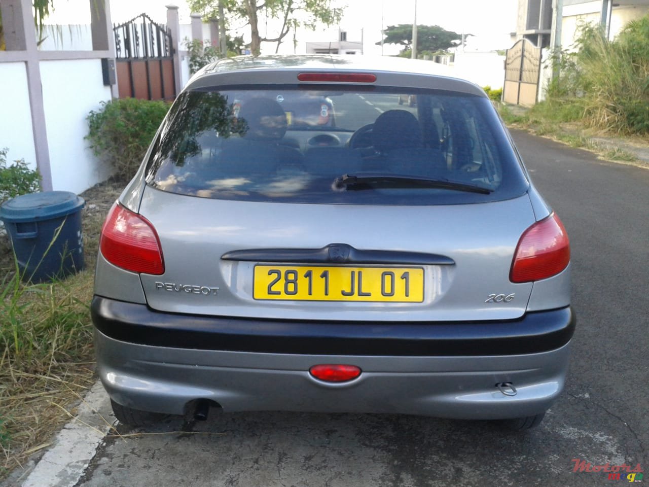 2001' Peugeot 206 1.1 Hatchback photo #4