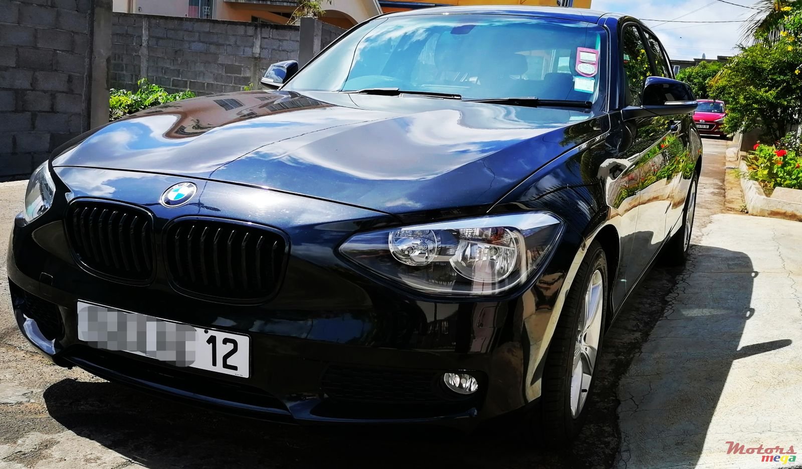 2012' BMW 1 Series Coupe photo #3