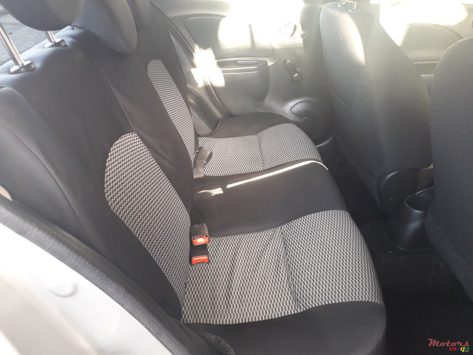 2015' Nissan Micra Automatic photo #4