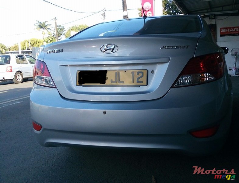 2012' Hyundai photo #3