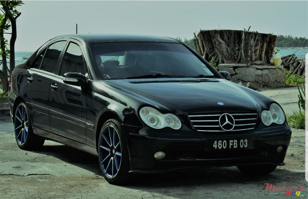 2003' Mercedes-Benz C-Class photo #1