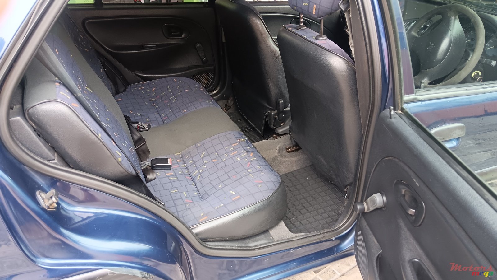 2000' Citroen Saxo photo #4