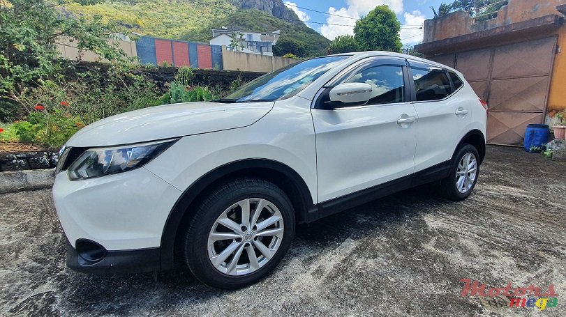 2014' Nissan Qashqai J11 photo #2