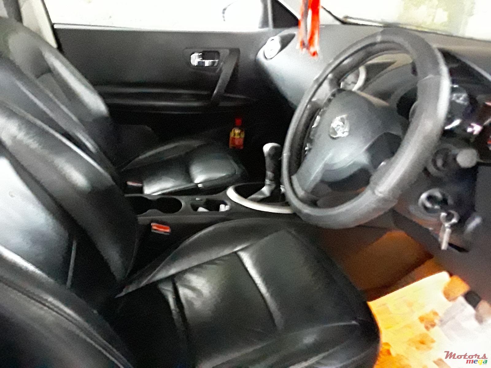 2012' Nissan Qashqai+2 Nil photo #2