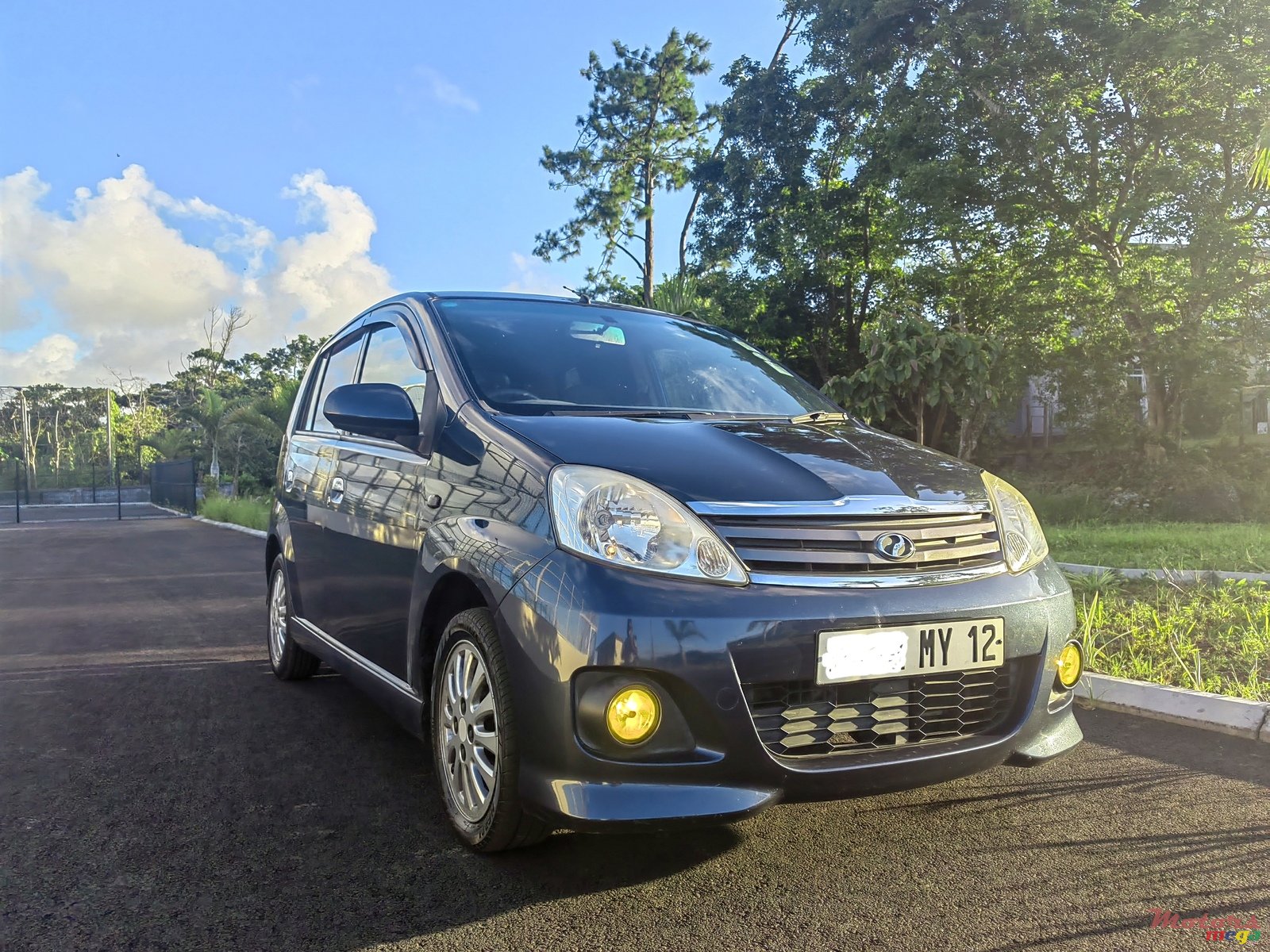 2012' Perodua Viva Elite 1.0 photo #2