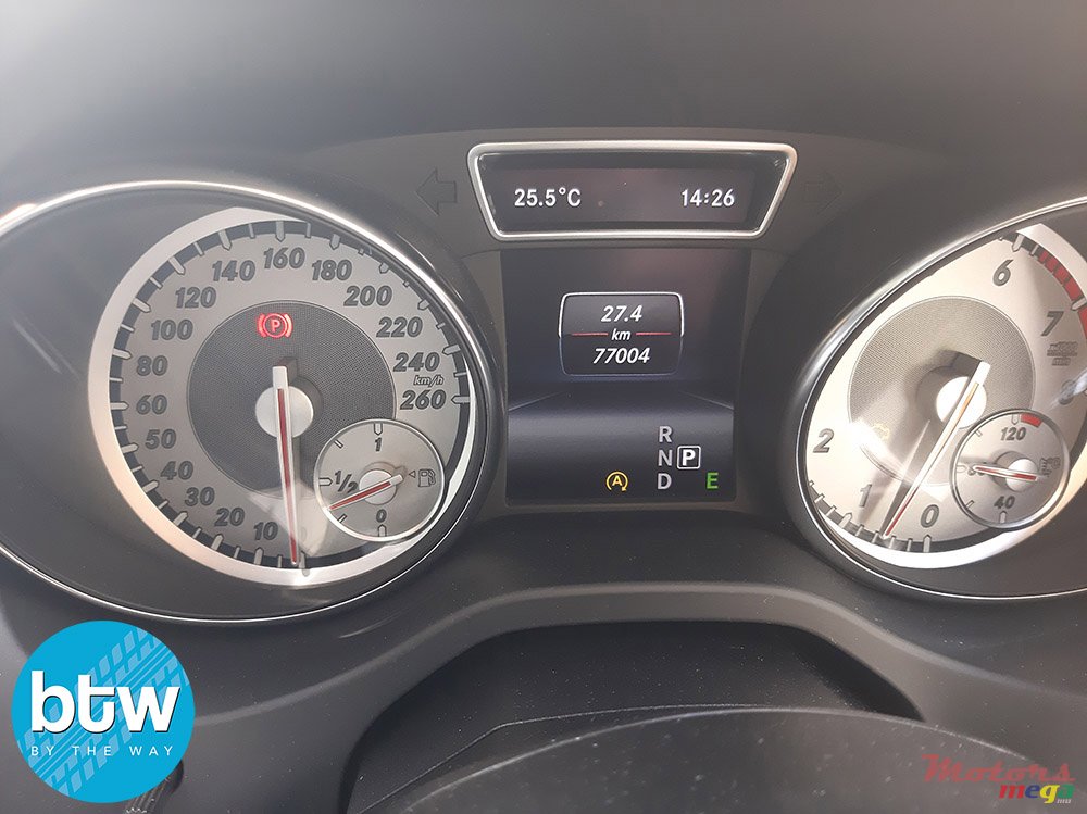 2015' Mercedes-Benz GLA 180 photo #7