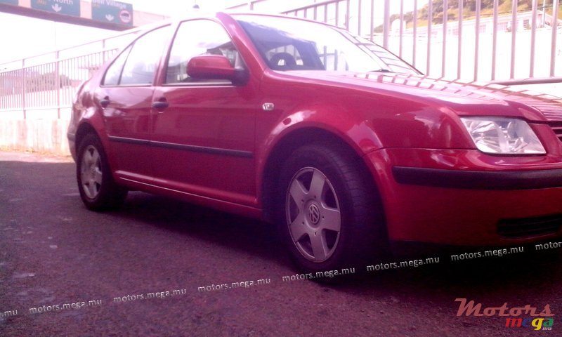 2001' Volkswagen photo #2