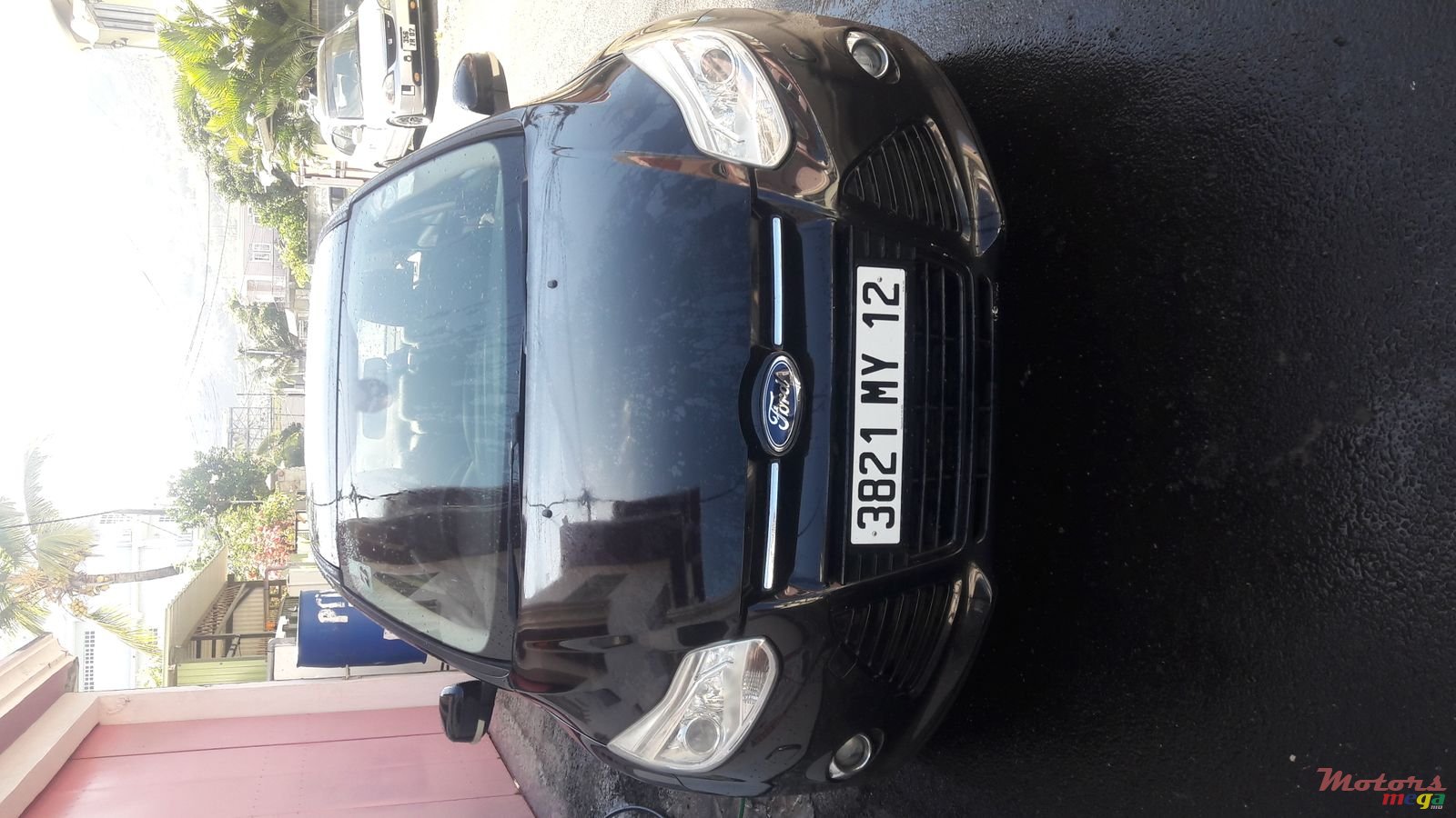 2012' Ford Focus photo #5