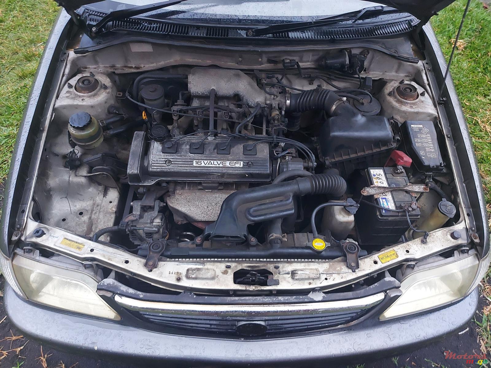 2001' Toyota soluna photo #4