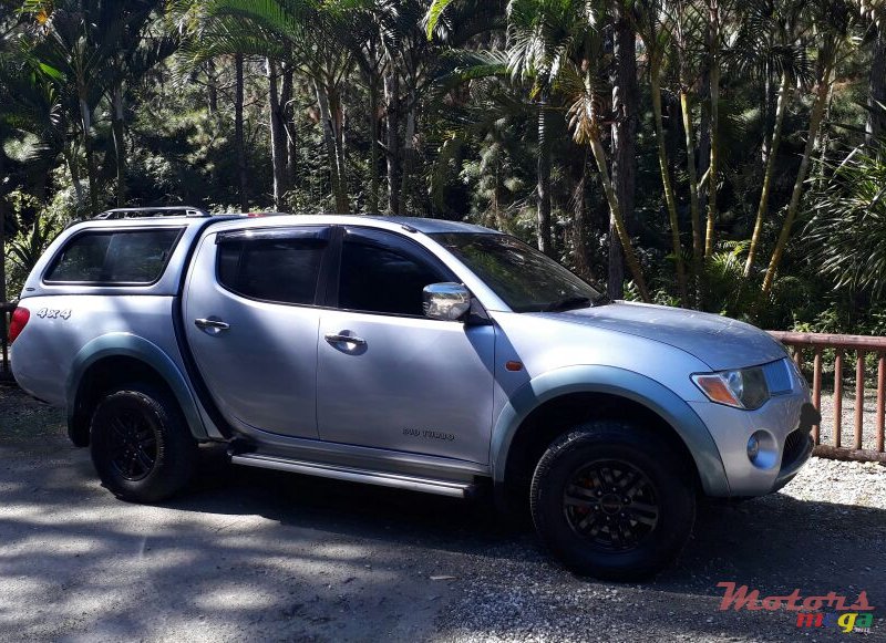 2008' Mitsubishi L 200 Sportero  4x4 turbo photo #1