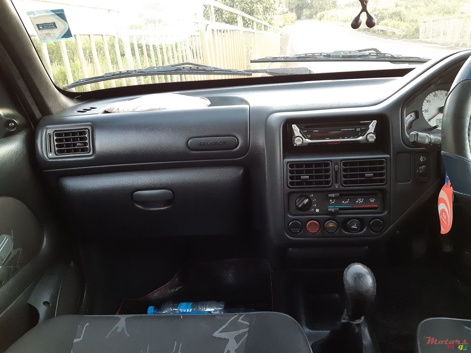 2004' Peugeot 106 photo #2