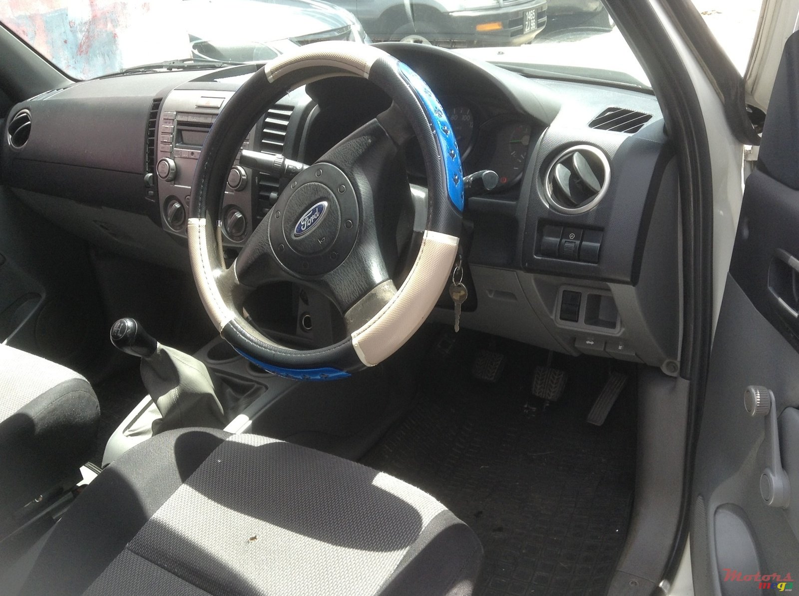 2008' Ford Focus photo #4